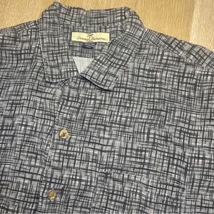 Tommy Bahama Men’s Medium Black‎ Floral Silk Short Sleeve Hawaiian Shirt